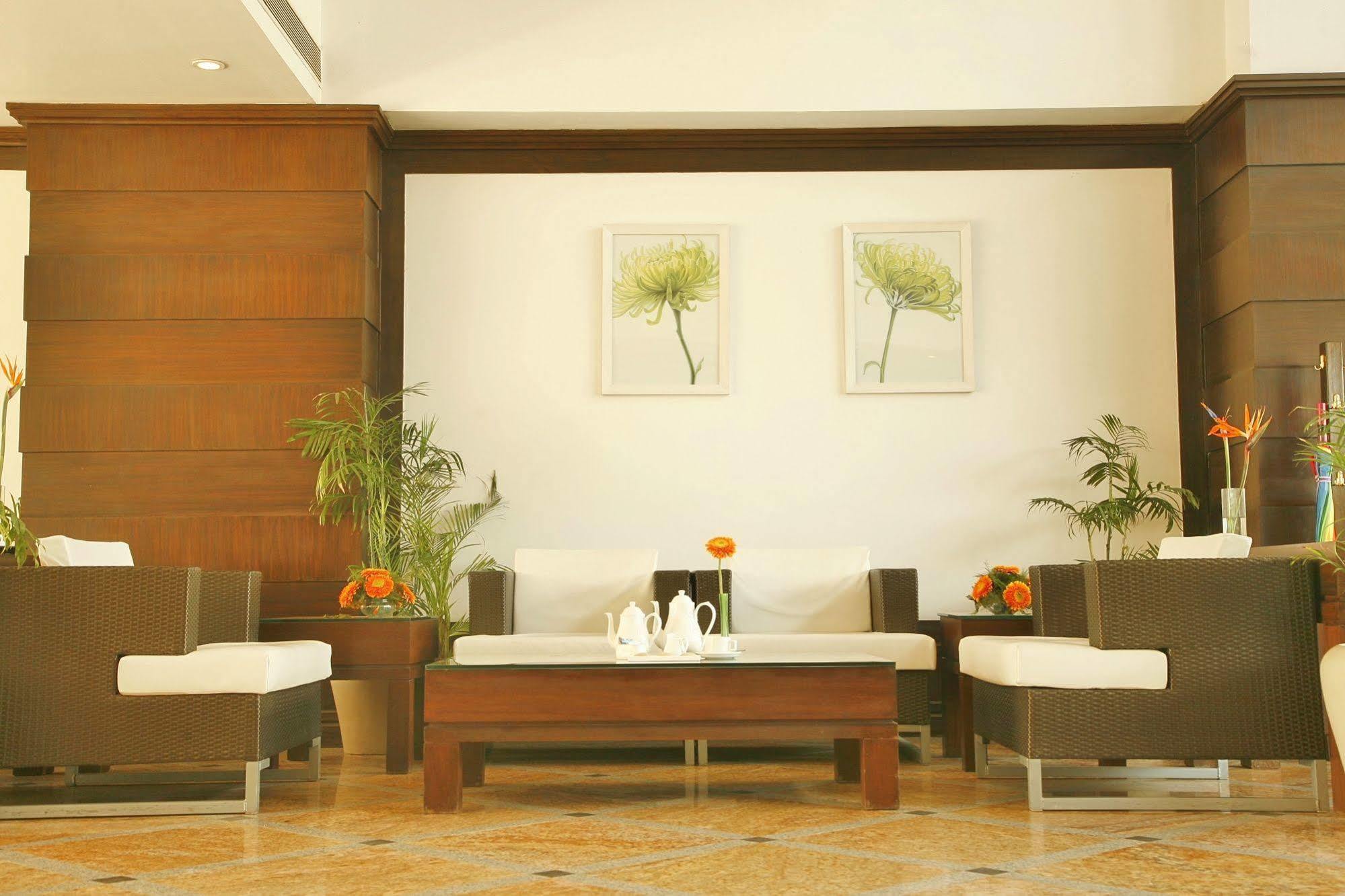 Treehouse Hotel Club & Spa Dhāruhera Exterior photo